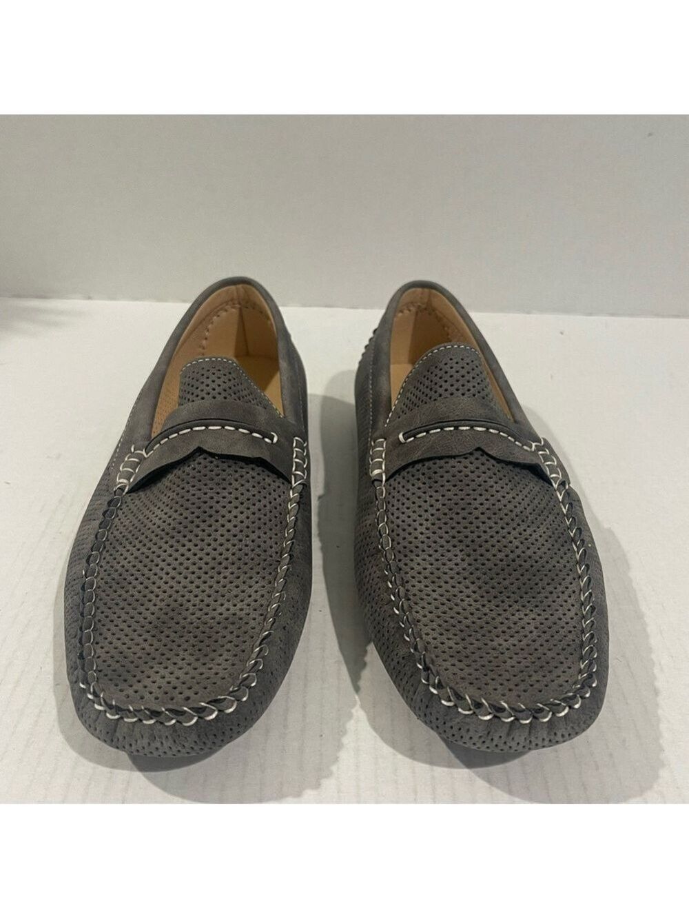 Men’s Arider Grey Suede Loafers Size 8.5 US! - Picture 2 of 10